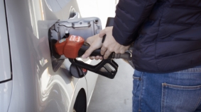 Caro carburante, ufficiale: tagli prezzo benzina