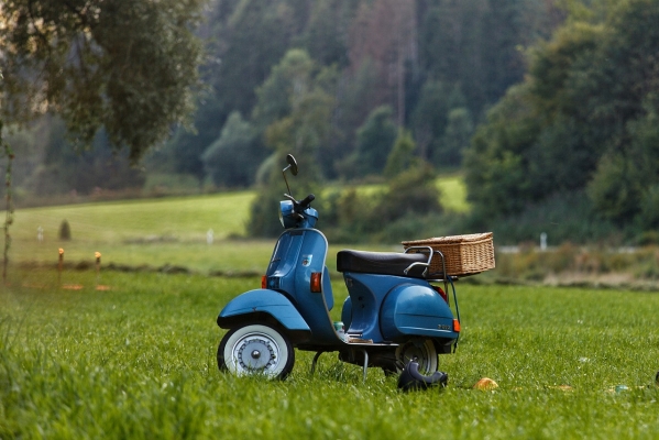 Quanto costa l'assicurazione per uno scooter?